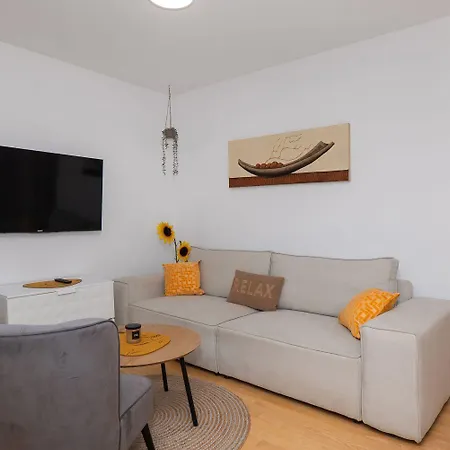 Rita Apartment *